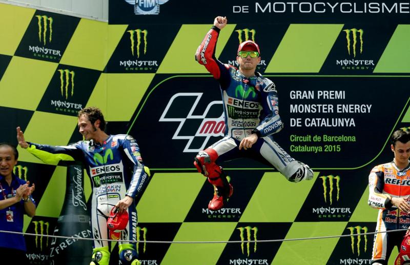 Gp Gran Bretagna. Lorenzo domina le libere, 7° Rossi Gp Gran Bretagna. Lorenzo domina le libere, 7° Rossi