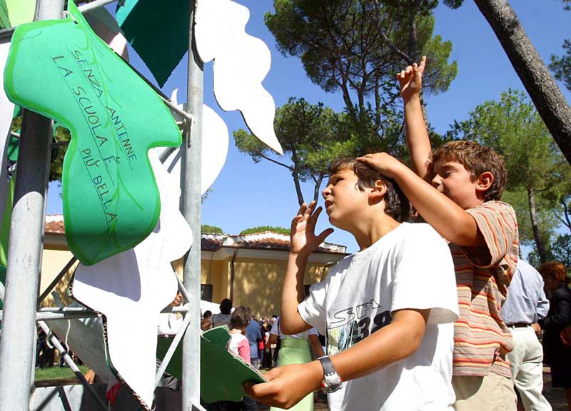 “Signora mia il bambino va a scuola”. Allergie, distacco e mega zaini: la verità