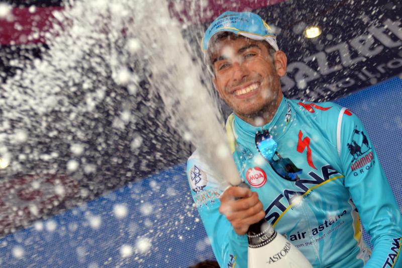Fabio Aru show alla Vuelta: è maglia rossa. Crolla Froome Fabio Aru show alla Vuelta: è maglia rossa. Crolla Froome