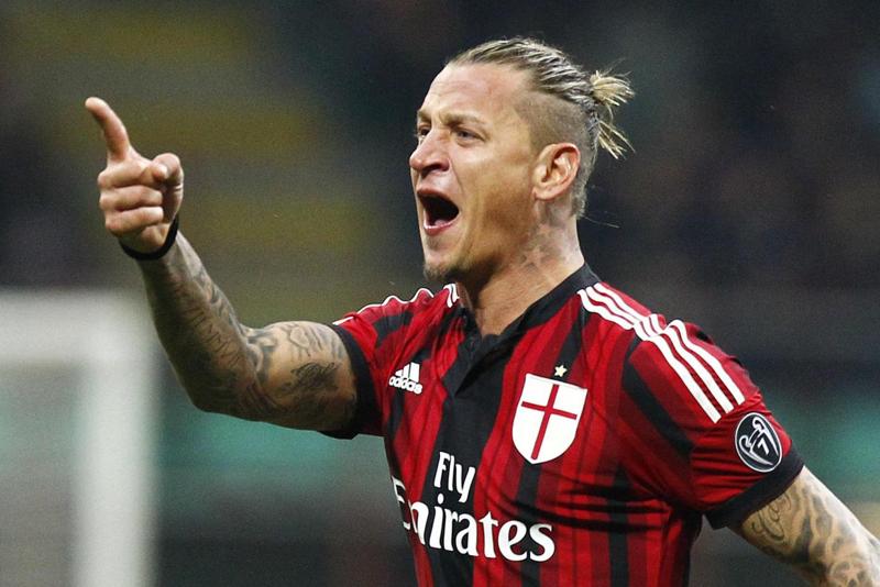 Mexes, l’agente rivela: “Voleva fortemente la Fiorentina. Al Milan…” Mexes, l’agente rivela: “Voleva fortemente la Fiorentina. Al Milan…”
