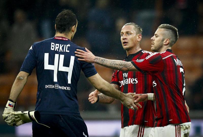 Mexes, l’agente rivela: “Voleva fortemente la Fiorentina. Al Milan…” Mexes, l’agente rivela: “Voleva fortemente la Fiorentina. Al Milan…”