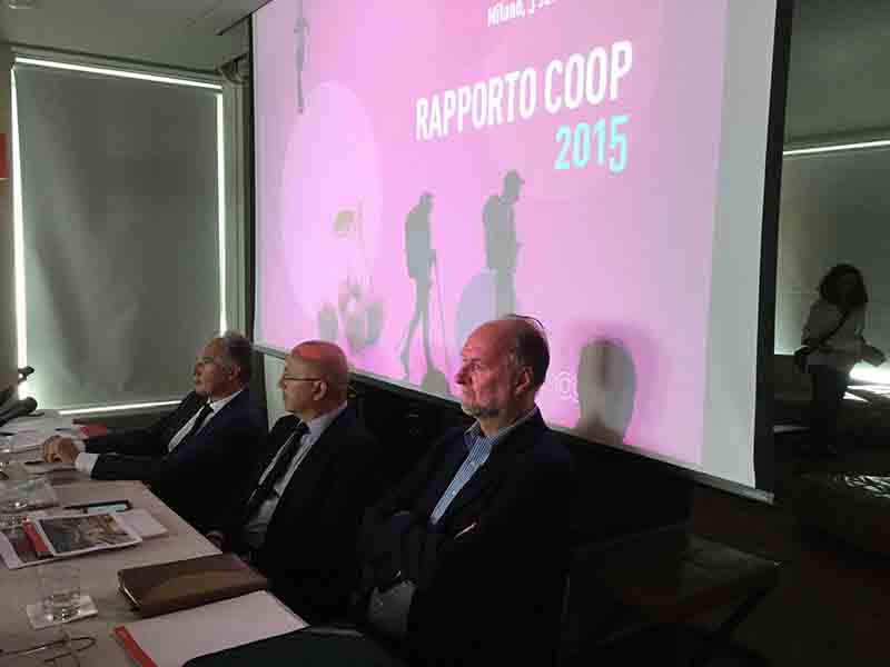 Rapporto Coop, la crisi? E’ costata agli italiani 122 miliardi Rapporto Coop, la crisi? E’ costata agli italiani 122 miliardi