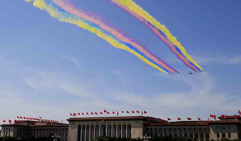 Cina, Pechino aumenta del 10% le spese militari, ma taglia i soldati Cina, Pechino aumenta del 10% le spese militari, ma taglia i soldati