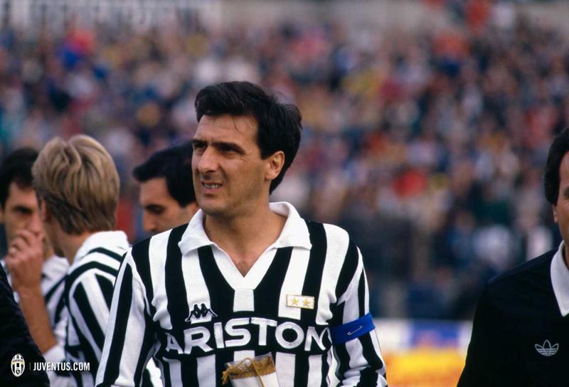 Scirea, il ricordo della Juventus a 26 anni da quel maledetto incidente Scirea, il ricordo della Juventus a 26 anni da quel maledetto incidente