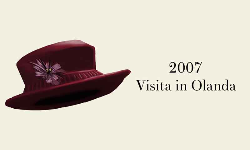 Elisabetta II, è suo il regno più lungo. La storia dei suoi cappellini. FOTO Elisabetta II, è suo il regno più lungo. La storia dei suoi cappellini. FOTO