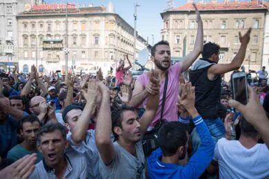 Immigrati, Londra: no al piano dell’Unione europea
