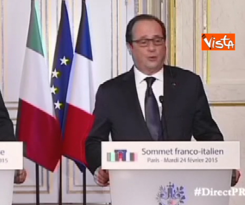 Isis: Hollande, Francia valuta la possibilità di bombardare la Siria Isis: Hollande, Francia valuta la possibilità di bombardare la Siria