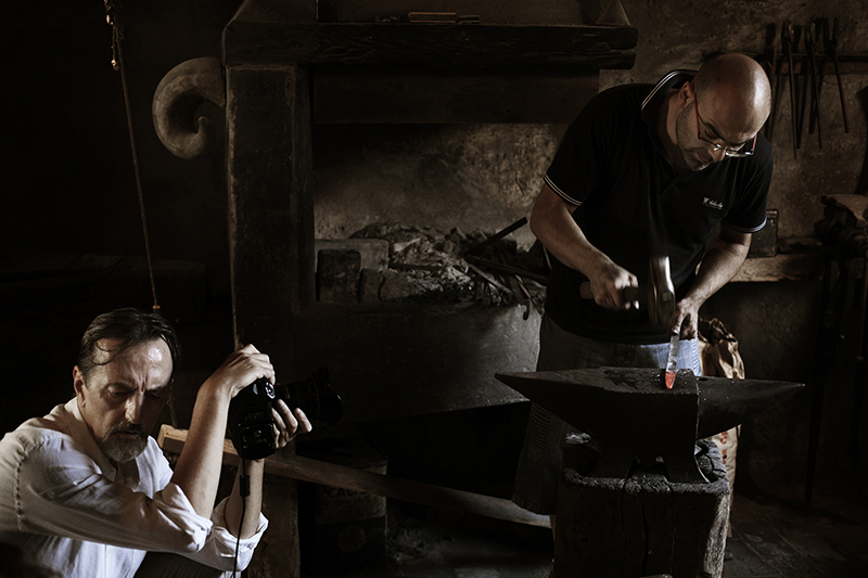 Birra Affligem con Giovanni Gastel: ecco il backstage