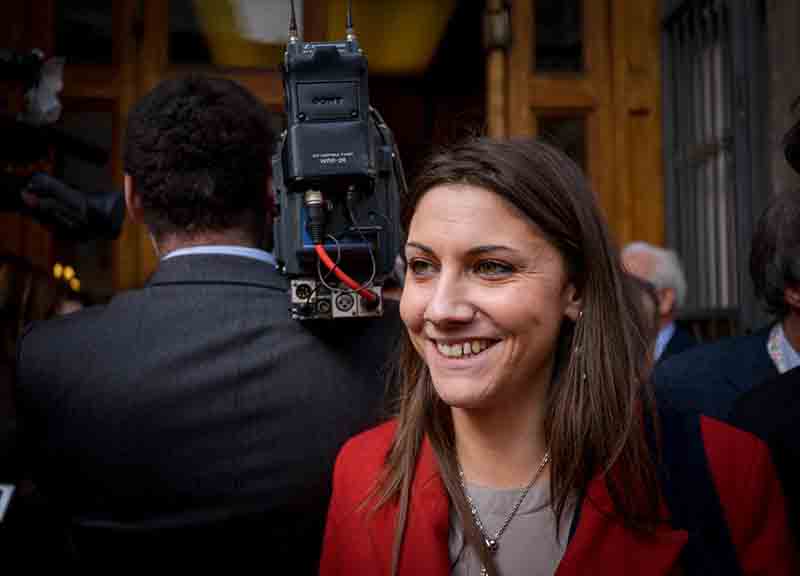 Anna Ascani, la nuova stella di Renzi. Il ritratto Anna Ascani, la nuova stella di Renzi. Il ritratto