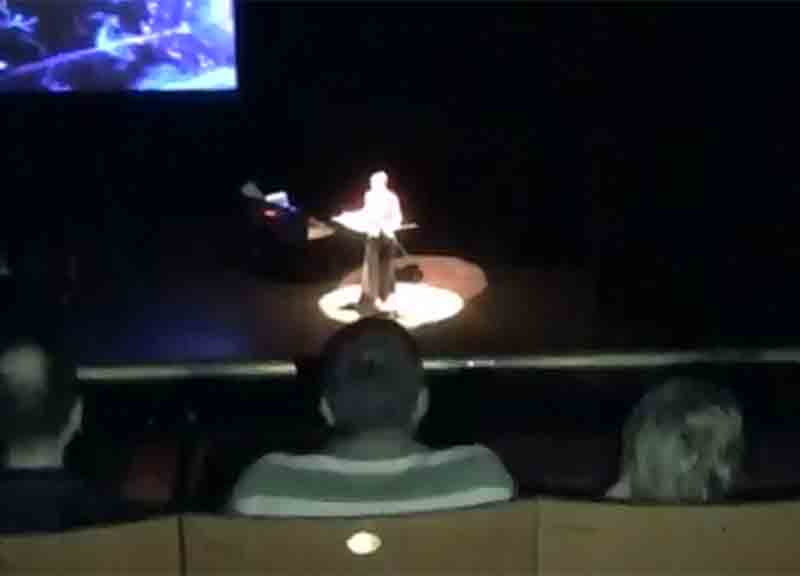 Samantha Cristoforetti incanta la Milanesiana. Il video di Affari Samantha Cristoforetti incanta la Milanesiana. Il video di Affari