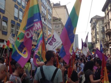 Parlamento Ue: “Italia dica sì a matrimoni gay”