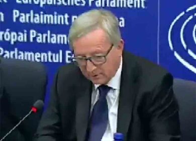 Ue, Juncker: è morta mia madre ma sono venuto lo stesso in Parlamento