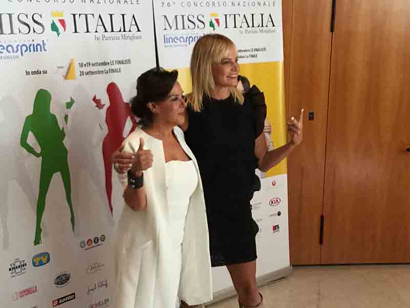 Miss Italia torna su La 7: ecco le novità di Simona Ventura Miss Italia torna su La 7: ecco le novità di Simona Ventura