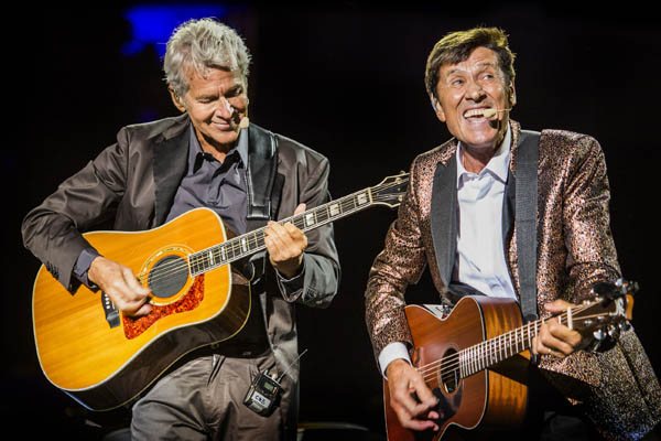 Baglioni e Morandi, ecco i “CAPITANI CORAGGIOSI” Baglioni e Morandi, ecco i “CAPITANI CORAGGIOSI”