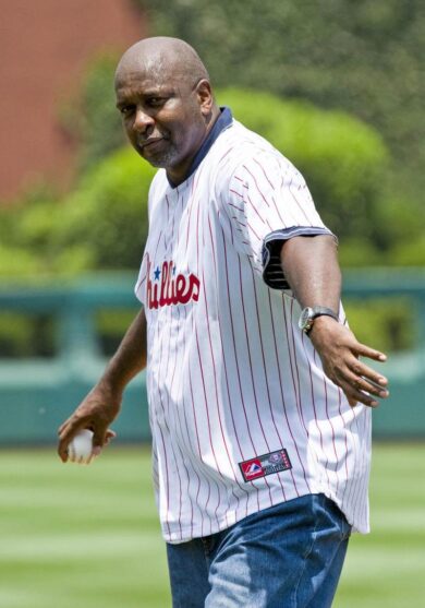 Nba, è morto Moses Malone: rivale di Magic Johnson e Larry Bird