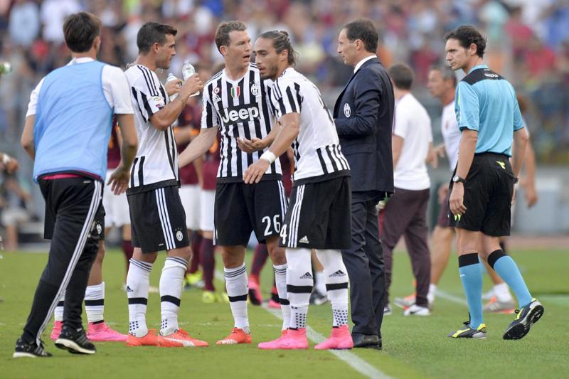 Juventus avvisa Allegri: 4 capi d’accusa. Max: “Obiettivo scudetto” Juventus avvisa Allegri: 4 capi d’accusa. Max: “Obiettivo scudetto”