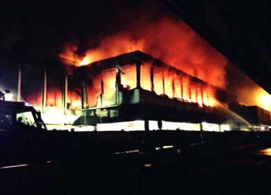 Fiumicino, l’inferno in 4 minuti. “Presto i responsabili del rogo”