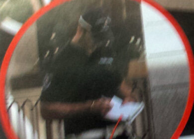 Icardi, parcheggio in zona disabili: il vigile non perdona lui e Wanda