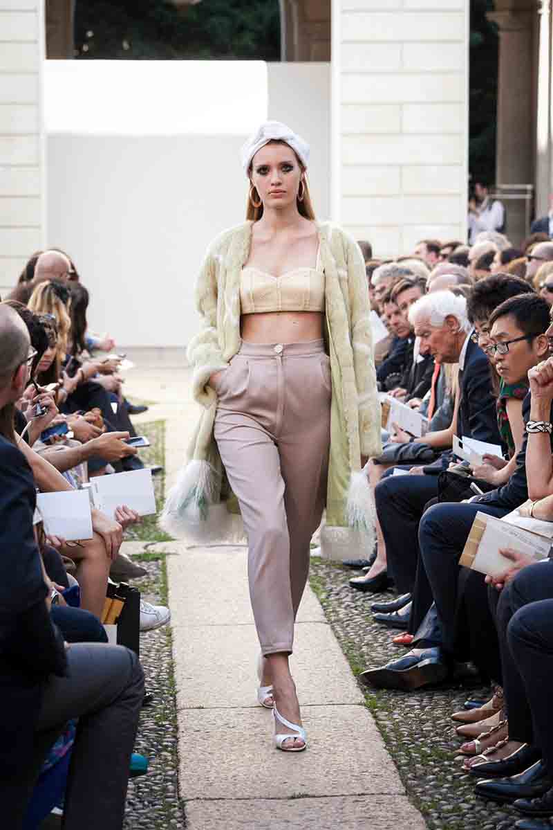 Moda alternativa, questo autunno ci si veste di… stracci Moda alternativa, questo autunno ci si veste di… stracci
