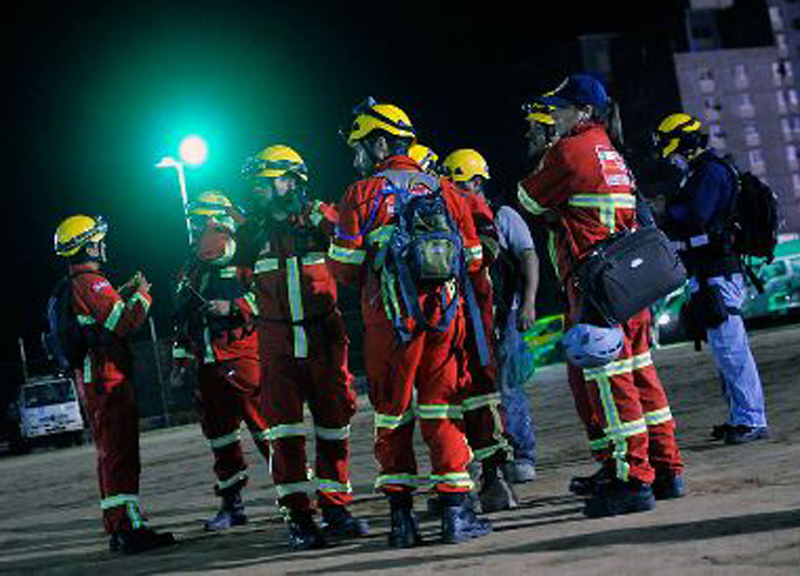 Terremoto in Cile di magnitudo 8.3. Allarme tsunami Terremoto in Cile di magnitudo 8.3. Allarme tsunami