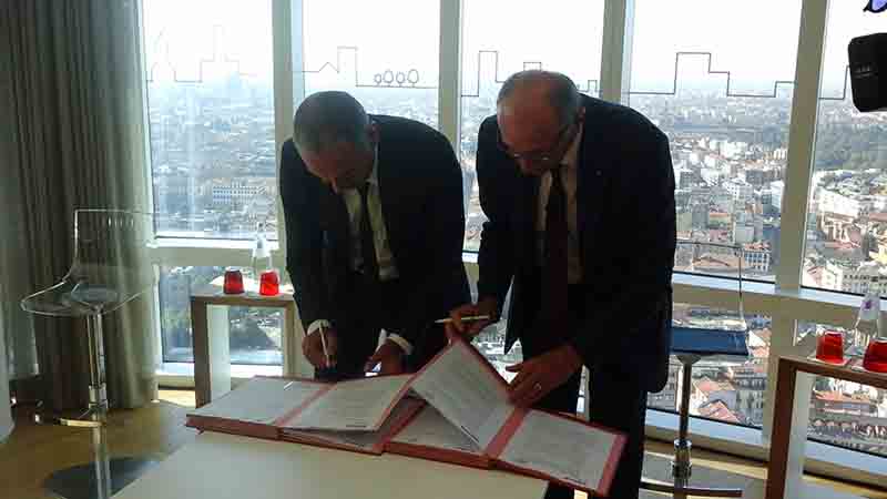 UniCredit diventa la banca della moda. Piccini spiega la strategia ad Affaritaliani.it UniCredit diventa la banca della moda. Piccini spiega la strategia ad Affaritaliani.it