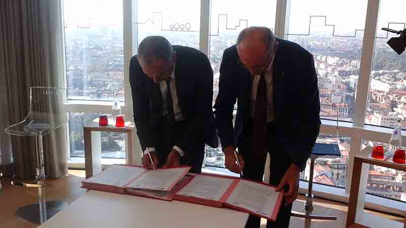 UniCredit diventa la banca della moda. Piccini spiega la strategia ad Affaritaliani.it UniCredit diventa la banca della moda. Piccini spiega la strategia ad Affaritaliani.it