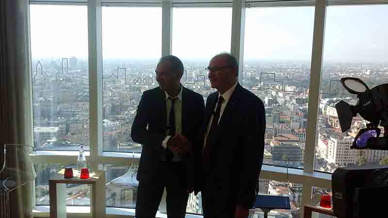 UniCredit diventa la banca della moda. Piccini spiega la strategia ad Affaritaliani.it UniCredit diventa la banca della moda. Piccini spiega la strategia ad Affaritaliani.it