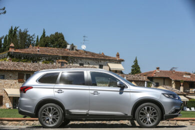 MITSUBISHI OUTLANDER: il crossover destinato a ridefinire i canoni  di guida