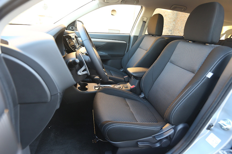 MITSUBISHI OUTLANDER: il crossover destinato a ridefinire i canoni  di guida