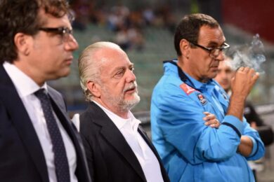 Napoli demolisce la Lazio. Sarri: “Noi da scudetto? Una bestemmia”