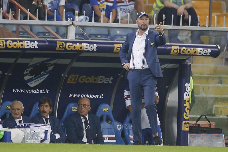 Zenga, mister Sampdoria si sfoga: “Troppi insulti, ho chiuso Twitter” Zenga, mister Sampdoria si sfoga: “Troppi insulti, ho chiuso Twitter”