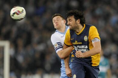 Verona, Luca Toni crack: lesione al legamento collaterale del ginocchio