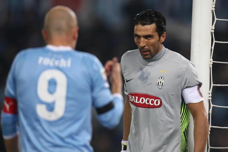 Juventus, Allegri lancia Neto. Buffon in panca col Frosinone Juventus, Allegri lancia Neto. Buffon in panca col Frosinone