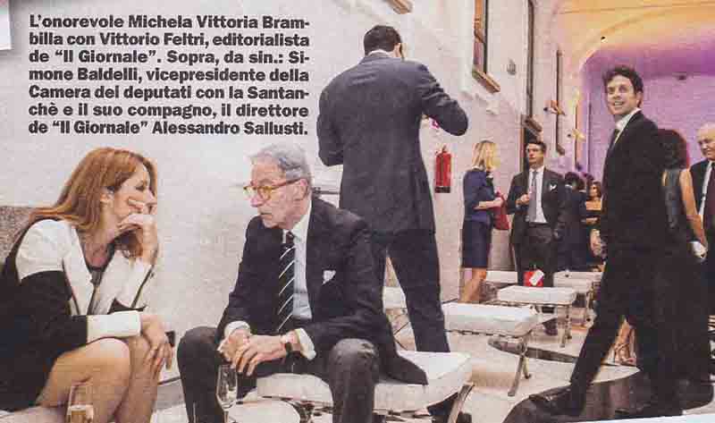 Berlusconi irriconoscibile a pranzo con la Pascale. E la Ronzulli…