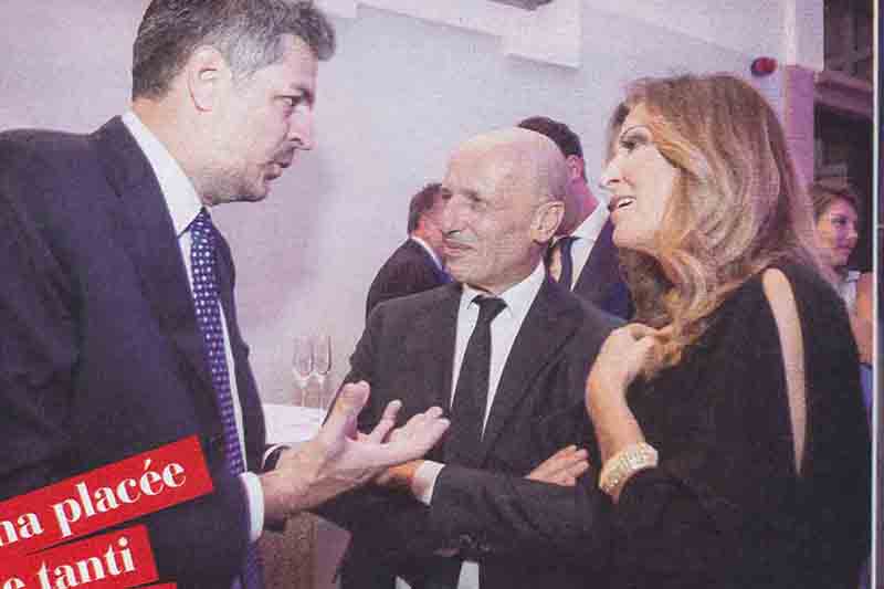 Berlusconi irriconoscibile a pranzo con la Pascale. E la Ronzulli…