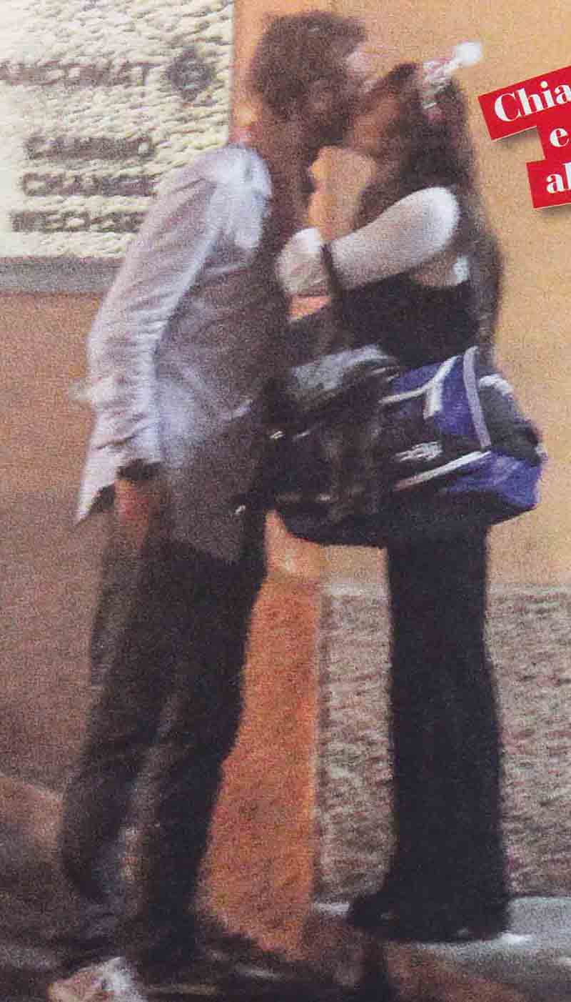 Pierre Casiraghi bacia una bionda. E non è Beatrice… FOTO