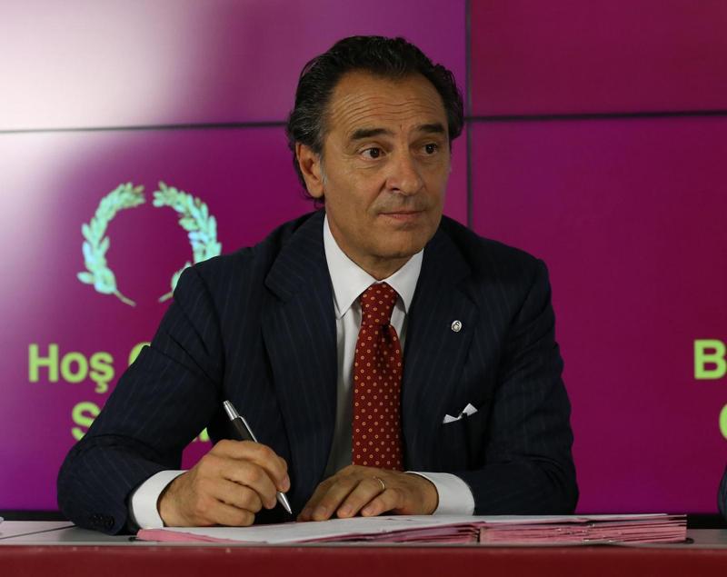 Prandelli: “Ferito da Della Valle. E aspetto che Giuseppe Rossi…” Prandelli: “Ferito da Della Valle. E aspetto che Giuseppe Rossi…”