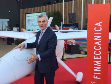 Finmeccanica/ Moretti si fa la one man company. Cadono le teste. Facondo in uscita
