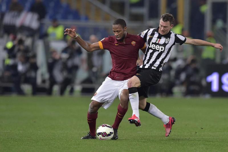 Juventus, malore per Lichtsteineir, ricoverato. Salterà il Napoli