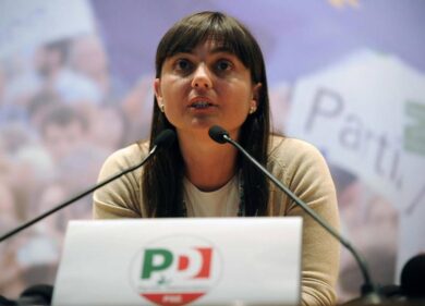 Serracchiani: “Grasso segua le indicazioni del Pd”. Fi insorge