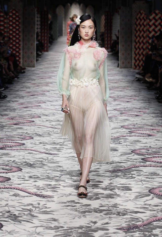 Fashion week. Gucci inaugura in grande stile. Oggi VIP e cinesi.