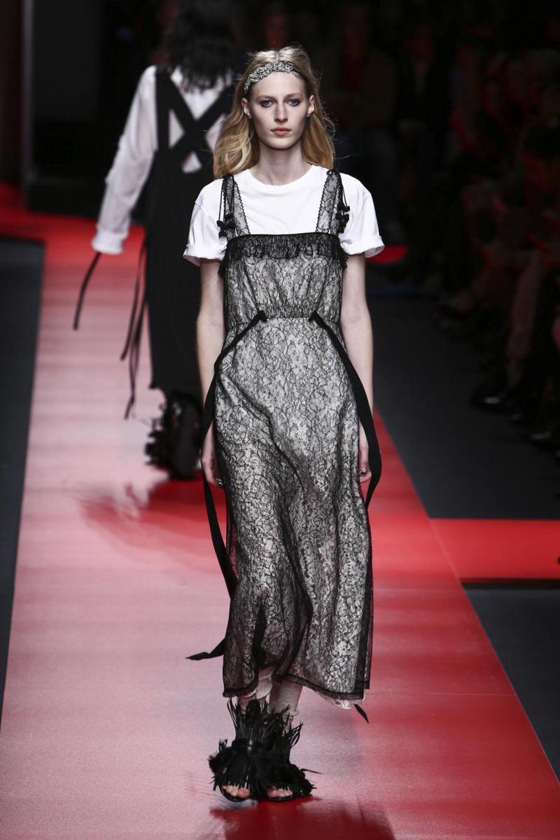 Moda primavera-estate 2016. Tutte le nuove tendenze. FOTO Moda primavera-estate 2016. Tutte le nuove tendenze. FOTO