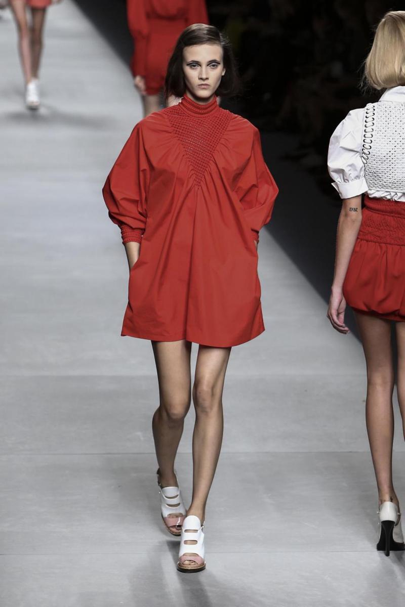 Moda primavera-estate 2016. Tutte le nuove tendenze. FOTO Moda primavera-estate 2016. Tutte le nuove tendenze. FOTO