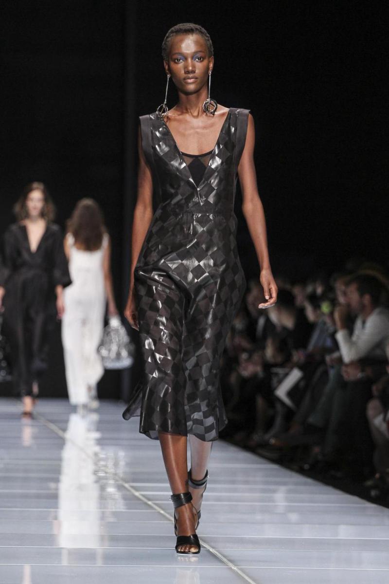Moda primavera-estate 2016. Tutte le nuove tendenze. FOTO Moda primavera-estate 2016. Tutte le nuove tendenze. FOTO