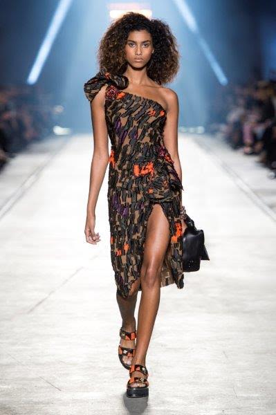 Moda primavera-estate 2016. Tutte le nuove tendenze. FOTO Moda primavera-estate 2016. Tutte le nuove tendenze. FOTO