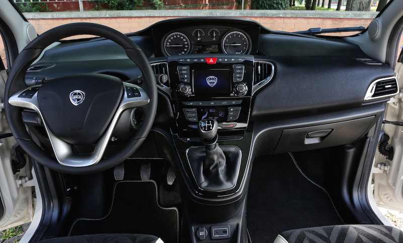 NUOVA LANCIA YPSILON:  un’auto unica