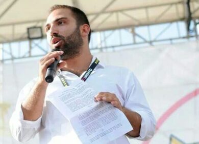 M5S, Brescia ad Affari: “Ecco perché abolire l’Ordine dei giornalisti”