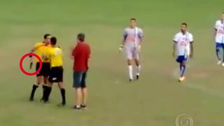 Brasile choc: l’arbitro anziché il cartellino tira fuori la pistola Brasile choc: l’arbitro anziché il cartellino tira fuori la pistola