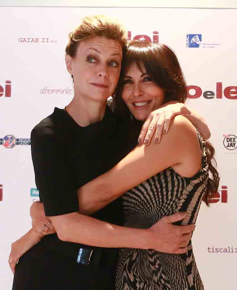 Margherita Buy e Sabrina Ferilli fidanzate nel film “Io e lei” Margherita Buy e Sabrina Ferilli fidanzate nel film “Io e lei”