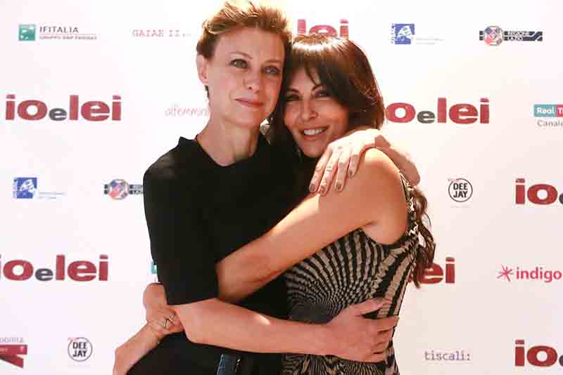 Margherita Buy e Sabrina Ferilli fidanzate nel film “Io e lei” Margherita Buy e Sabrina Ferilli fidanzate nel film “Io e lei”
